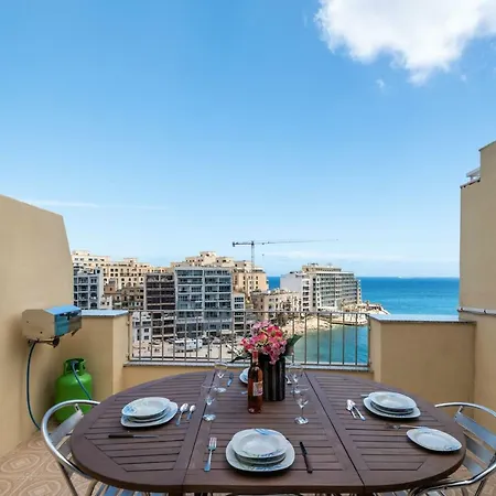 Getawaysmalta Spinola Bay 1 Bedroom Seafront Penthouse St Julian Near Paceville Appartamento San Giuliano